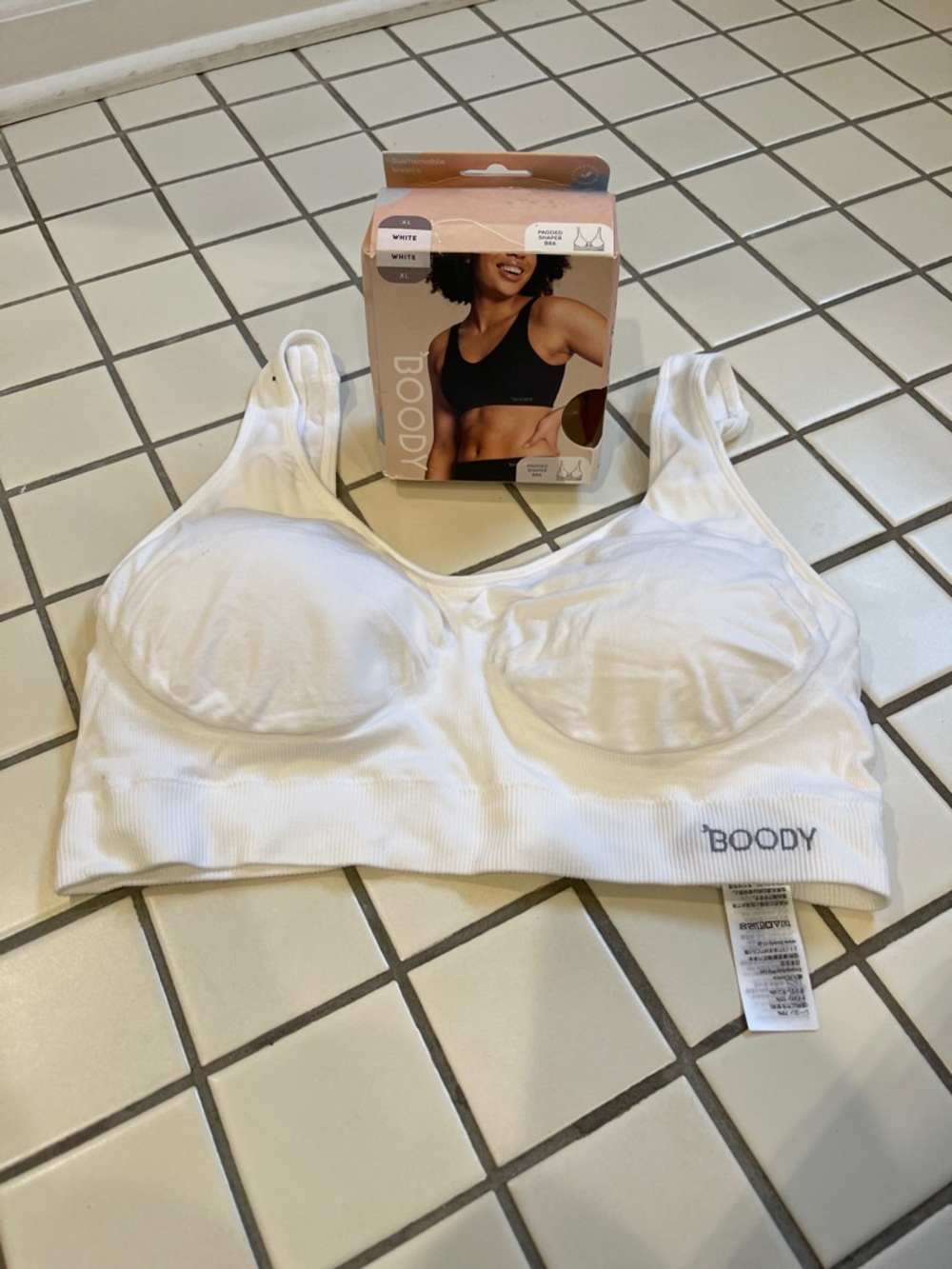 BOODY White Seamless Wireless Scoop Bra